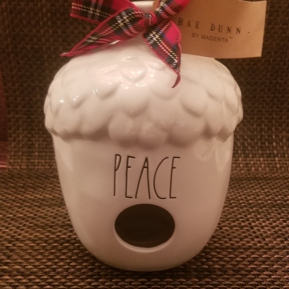 Rae Dunn "Peace" Round Acorn Birdhouse. NWT